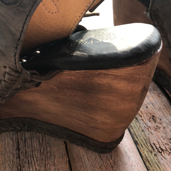 Very Volatile Wedges - Picture 7 of 8